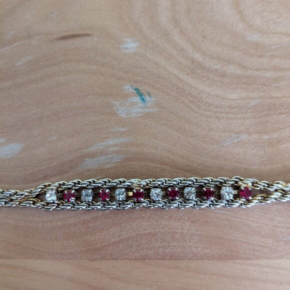 Gold Tone White Red Small Stone Bracelet Two Strand Preppy Classic Quiet Luxury - Picture 4 of 11
